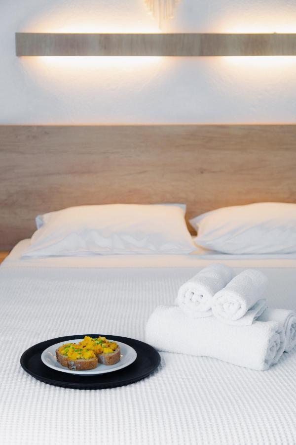 Calma Beach Hotel 斯塔夫罗斯 外观 照片