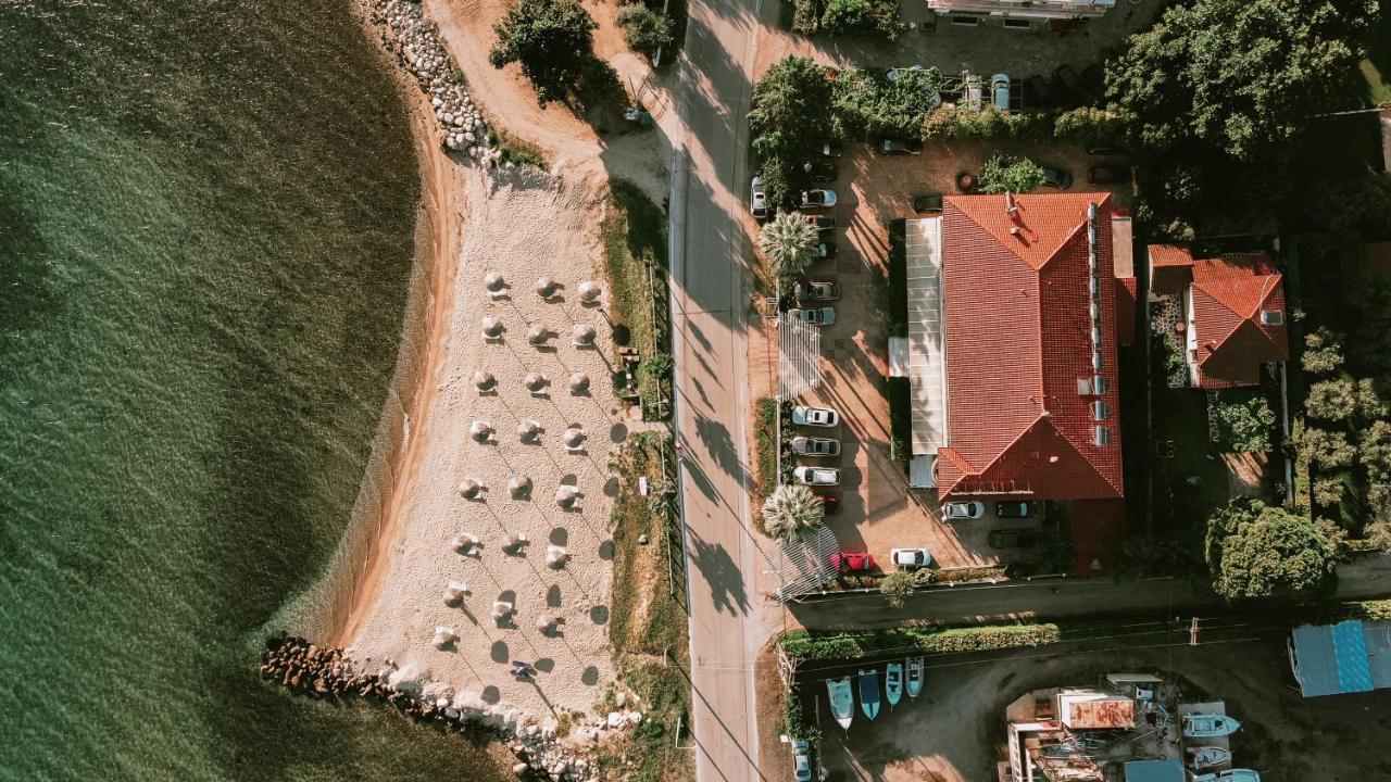 Calma Beach Hotel 斯塔夫罗斯 外观 照片