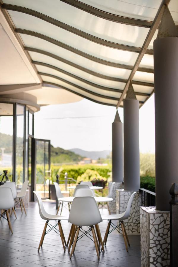Calma Beach Hotel 斯塔夫罗斯 外观 照片