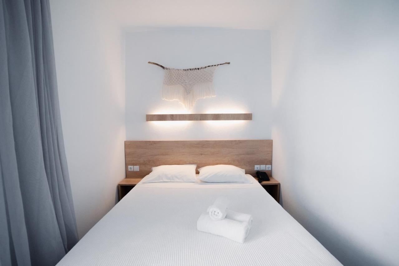 Calma Beach Hotel 斯塔夫罗斯 外观 照片
