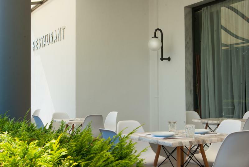 Calma Beach Hotel 斯塔夫罗斯 外观 照片