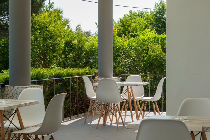 Calma Beach Hotel 斯塔夫罗斯 外观 照片