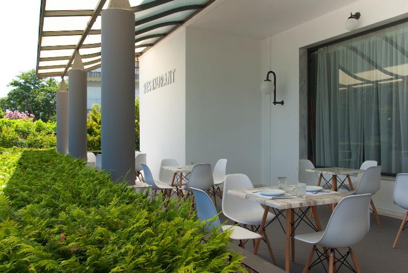 Calma Beach Hotel 斯塔夫罗斯 外观 照片